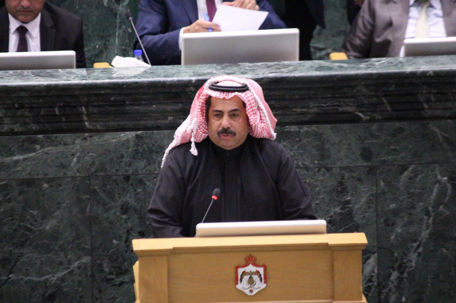 صورة حول : النائب البدادوة: الاستثمار الحقيقي يبدأ بالإنسان الأردني الصابر النائب البدادوة: الاستثمار الحقيقي يبدأ بالإنسان الأردني الصابر