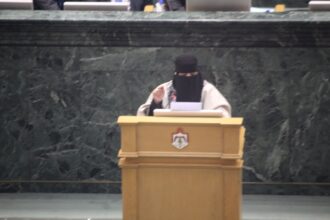 النائب فليحة خضير للحكومة :"إِنَّ اللَّهَ يَأْمُرُكُمْ أَنْ تُؤَدُّوا الأمَانَاتِ إِلَى أَهْلِهَا ۖ وَإِذَا حَكَمْتُم بَيْنَ النَّاسِ أَن تَحْكُمُوا بالعدل"