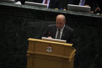 النائب أيمن أبو الرب ينتقد موازنة بلا إصلاح