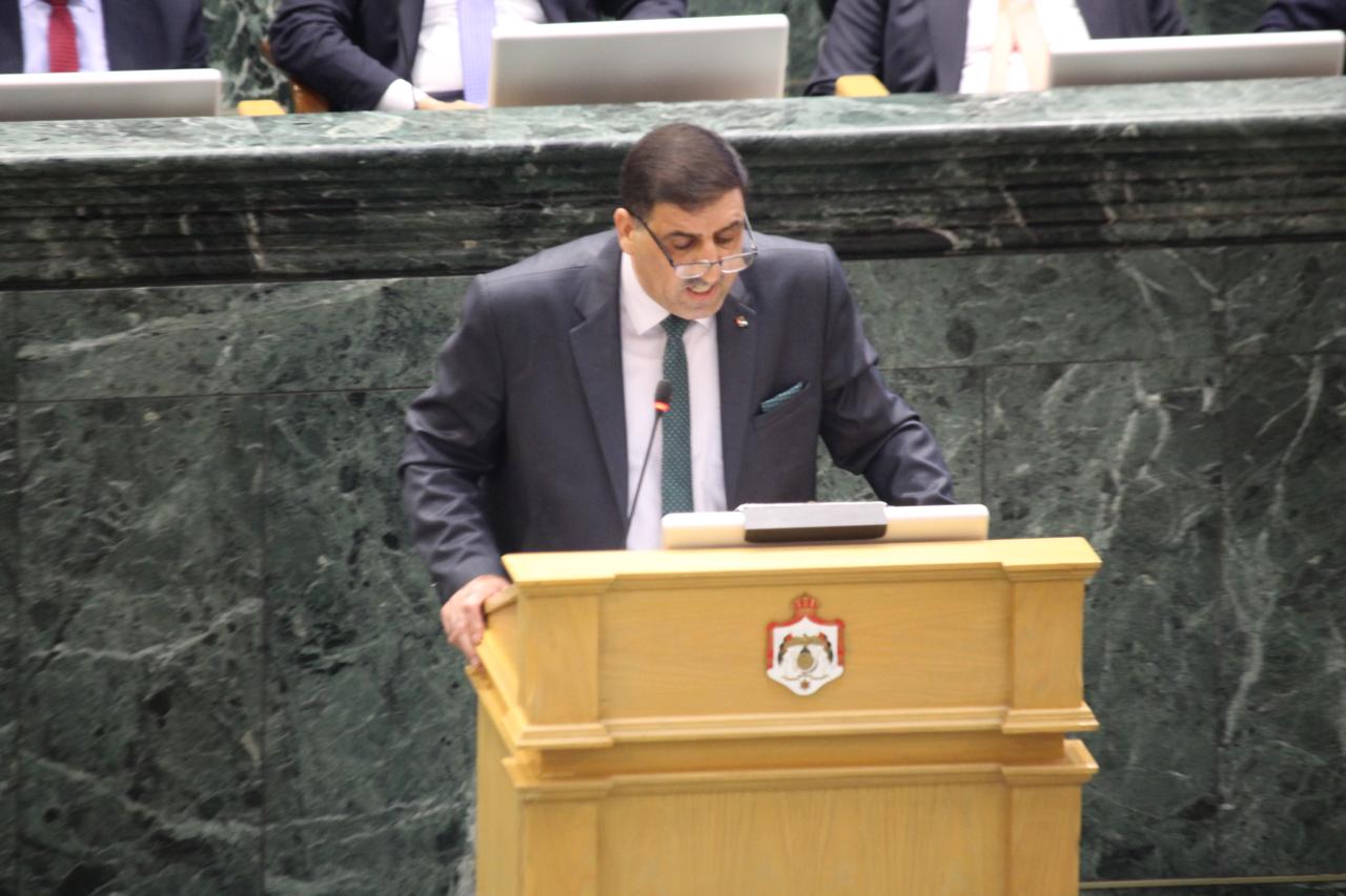 النائب فراس قبلان ينتقد تجاهل الحكومة لمتطلبات إربد