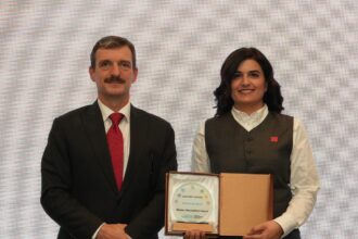 أمنية إحدى شركات Beyon تفوز بجائزة “توظيف المرأة” ضمن جوائز مبادئ تمكين المرأة (WEPs) لعام 2025