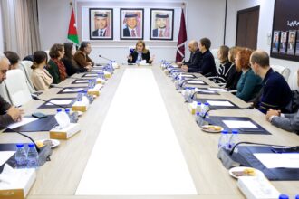 نفاع تستعرض التجربة البرلمانية الأردنية أمام وفد طلابي ألماني