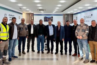 وفد من وزارة الاقتصاد والصناعة السورية في زيارة ميدانية إلى مصنع إسمنت المناصير للاطلاع على أحدث تقنيات الإنتاج والفحص