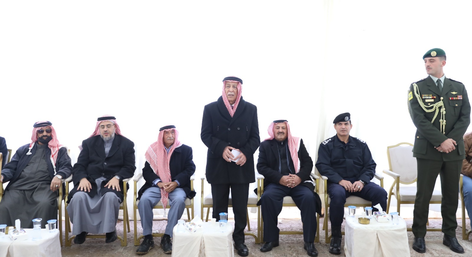 مندوبا عن الملك وولي العهد... العيسوي يعزي عشائر العدوان والعجاجرة