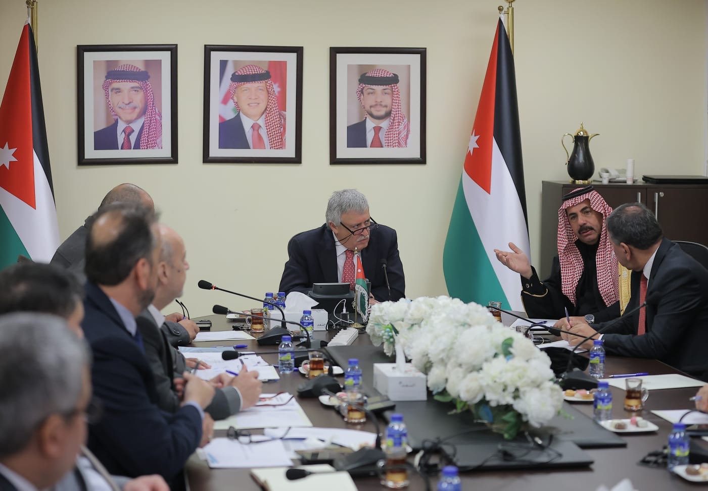 صورة حول : الخدمات والنقل النيابية تطلع على مشاريع وزارة النقل وأنظمة التتبع الإلكتروني الخدمات والنقل النيابية تطلع على مشاريع وزارة النقل وأنظمة التتبع الإلكتروني