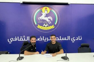 أنس عياش موهبة كروية ولدت في ملاعب السلط وصقلت في برشلونة .. رحلة من الوسط إلى الهدف ..