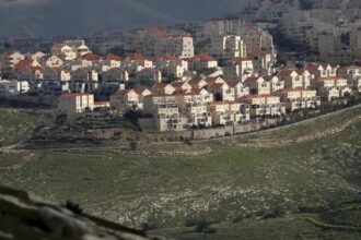 إسرائيل تطرح عطاء لبناء 3401 وحدة استيطانية شرق القدس