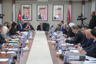 "المالية النيابية" تناقش تقرير ديوان المحاسبة لعام 2024