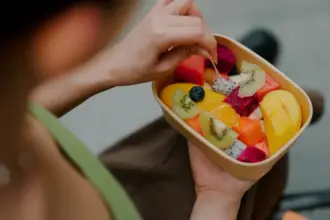 إليك 6 فواكه تساعدك على التعافي السريع عند الإصابة بالمرض