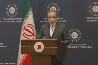 إيران تؤكد استعدادها للتفاوض أو المواجهة وتركيا ترفض الخيار العسكري