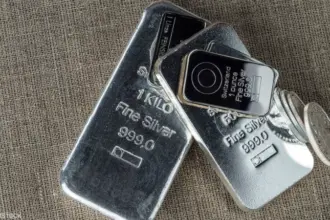 الفضة تسجل سعراً قياسياً في الأسواق العالمية