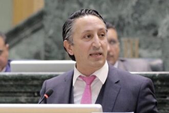 النائب معتز أبو رمان ينتقد غياب حسان ومخالفات السير 