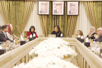 الأعيان يبحث دور مراكز دراسات المرأة