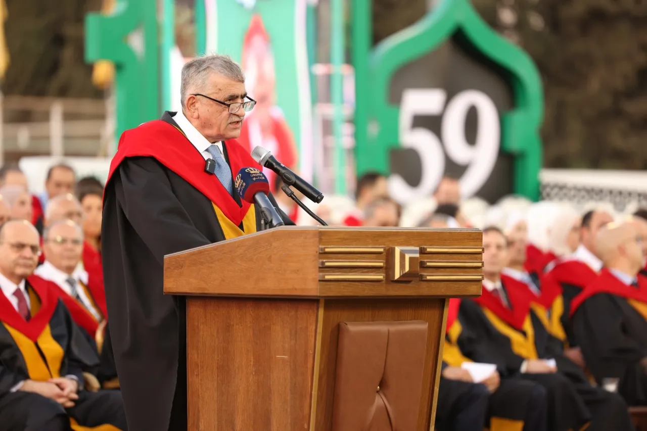 اتحاد طلبة الجامعة الأردنية يصدر بيانًا ناريًا ويرفض شروط تقسيط الرسوم