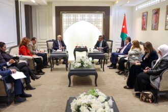 "الخارجية النيابية" تبحث مع السفير البلغاري سبل تعزيز العلاقات الثنائية