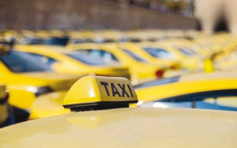 الحديد يستنكر فرض ضريبة ورسوم على شطب التكسي