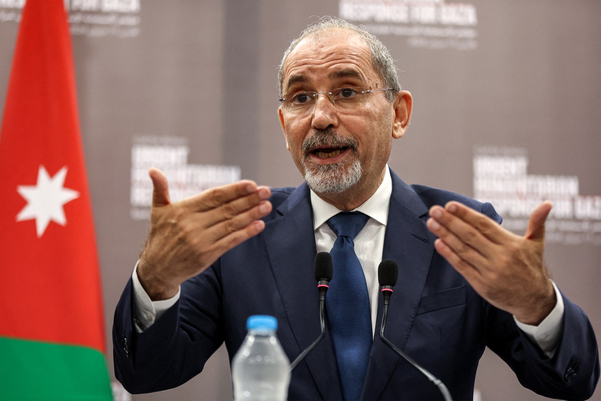  الصفدي يلتقي وزير الخارجية المصري اليوم