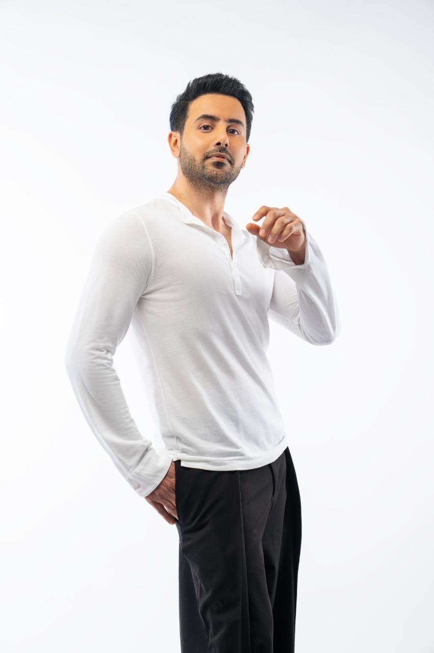 فؤاد عبدالواحد يفتتح عامه الفني بألبوم «FOUAD26» بسبع أغنيات