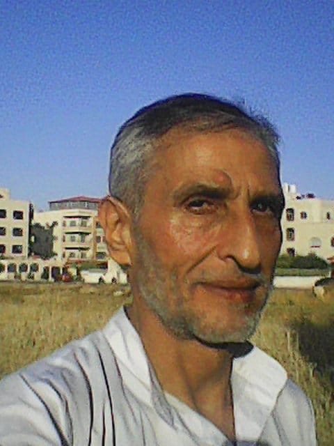 احمد عبيدات من اين لك هذا ؟!