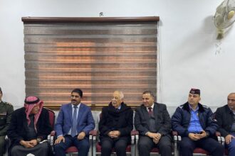 مندوبا عن الملك وولي العهد… العيسوي يعزي عشيرة الرواحنة