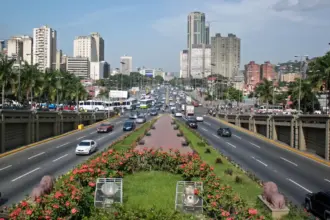 فنزويلا تطالب بعقد اجتماع لمجلس الأمن