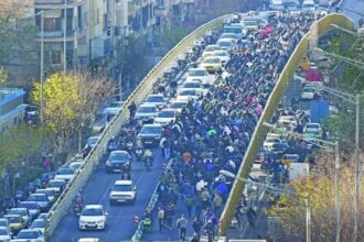 التلفزيون الإيراني يكسر صمته ويتحدث عن ضحايا في الاحتجاجات