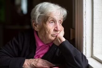 5 عادات يومية قد تحميك من الخرف.. باحث يكشفها