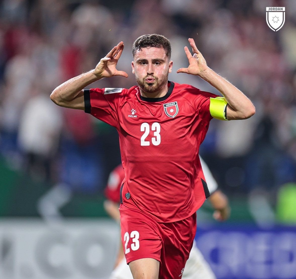 الاتحاد الآسيوي يختار علي العزايزة ضمن أبرز نجوم كأس آسيا