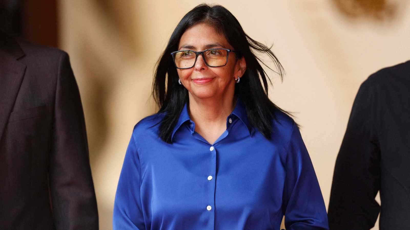 صورة حول : رئيسة فنزويلا بالوكالة تخطط زيارة واشنطن قريباً رئيسة فنزويلا بالوكالة تخطط زيارة واشنطن قريباً