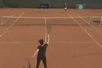 جدل واسع بعد مشاركة لاعبة مصرية في بطولة نيروبي للتنس