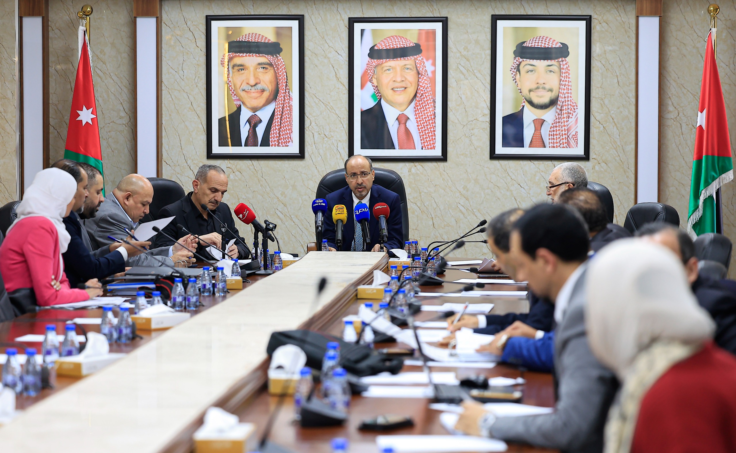 صورة حول : "المالية النيابية" تناقش تقرير ديوان المحاسبة 2024 المتعلق بوزارة الإدارة المحلية والبلديات "المالية النيابية" تناقش تقرير ديوان المحاسبة 2024 المتعلق بوزارة الإدارة المحلية والبلديات