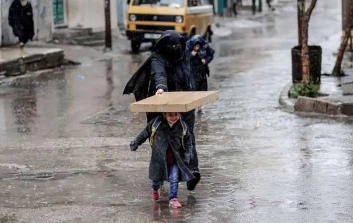 عاجل | منخفض جوي من الدرجة الثالثة يضرب المملكة وأمطار غزيرة ورياح عاتية