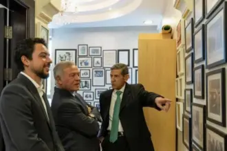 عاجل | الملك يزور رئيس الديوان الملكي الأسبق يوسف الدلابيح