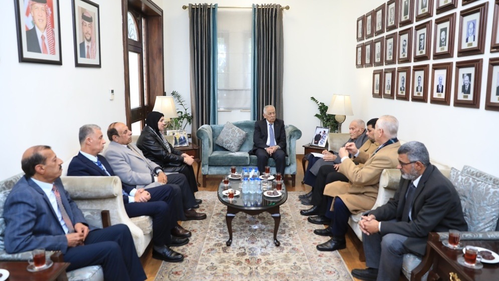 العيسوي يلتقي وفدين من جمعيات خيرية ويؤكد دعم القيادة الهاشمية للعمل الوطنيفي