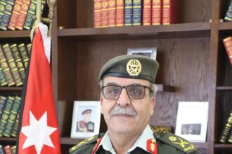 تهنئتي .. من .. وتيني