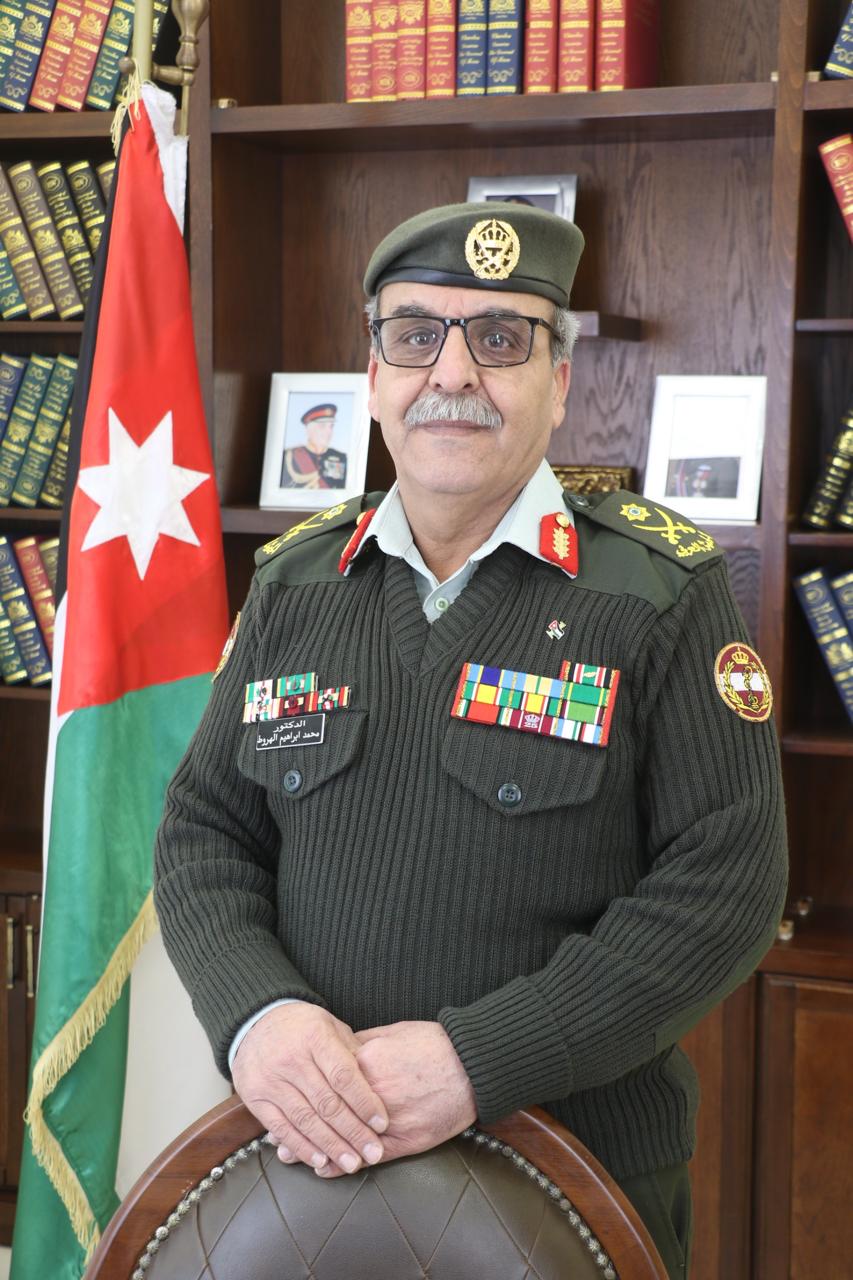 تهنئتي .. من .. وتيني