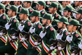 طهران تلوّح برد واسع على أي اعتداء وسط تقارير عن ضربة أميركية محتملة