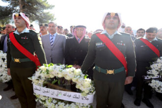 العيسوي يشارك في تشييع جثمان رئيس الوزراء الأسبق علي أبو الراغب