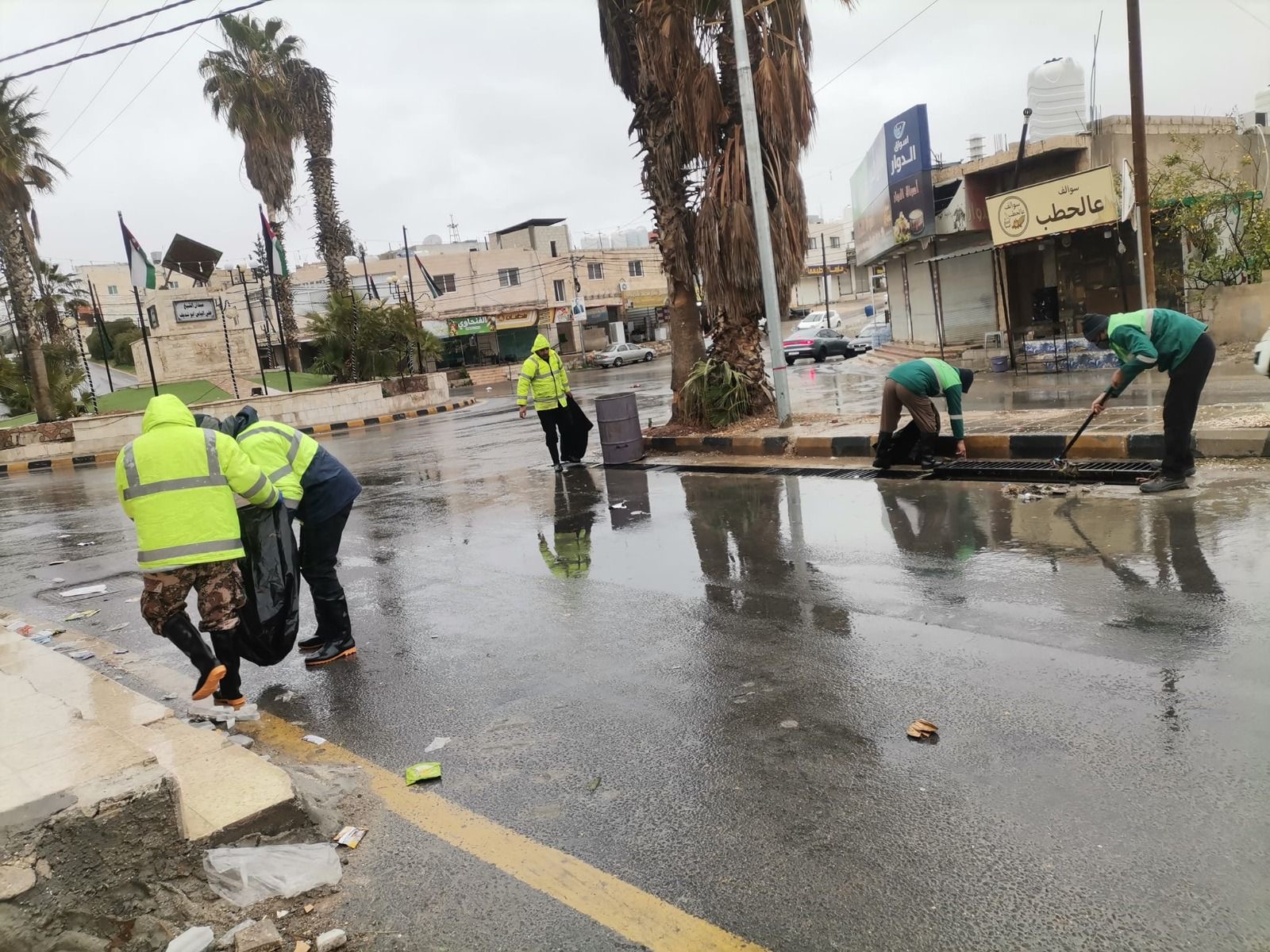 وزارة الإدارة المحلية تتعامل مع 89 ملاحظة خلال المنخفض الجوي