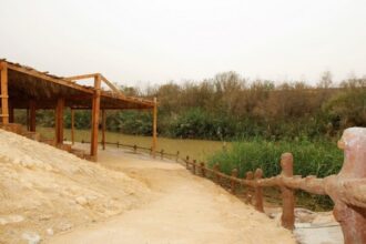 صلاة الحج السنوي في موقع المغطس بمشاركة واسعة