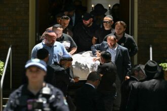 مقتل 15 شخصاً في شاطئ بونداي.. وأستراليا تشكّل لجنة تحقيق فدرالية