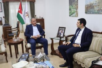 "البيئة" تبحث و "اورنج الاردن" دعم حملات الحد من الإلقاء العشوائي للنفايات