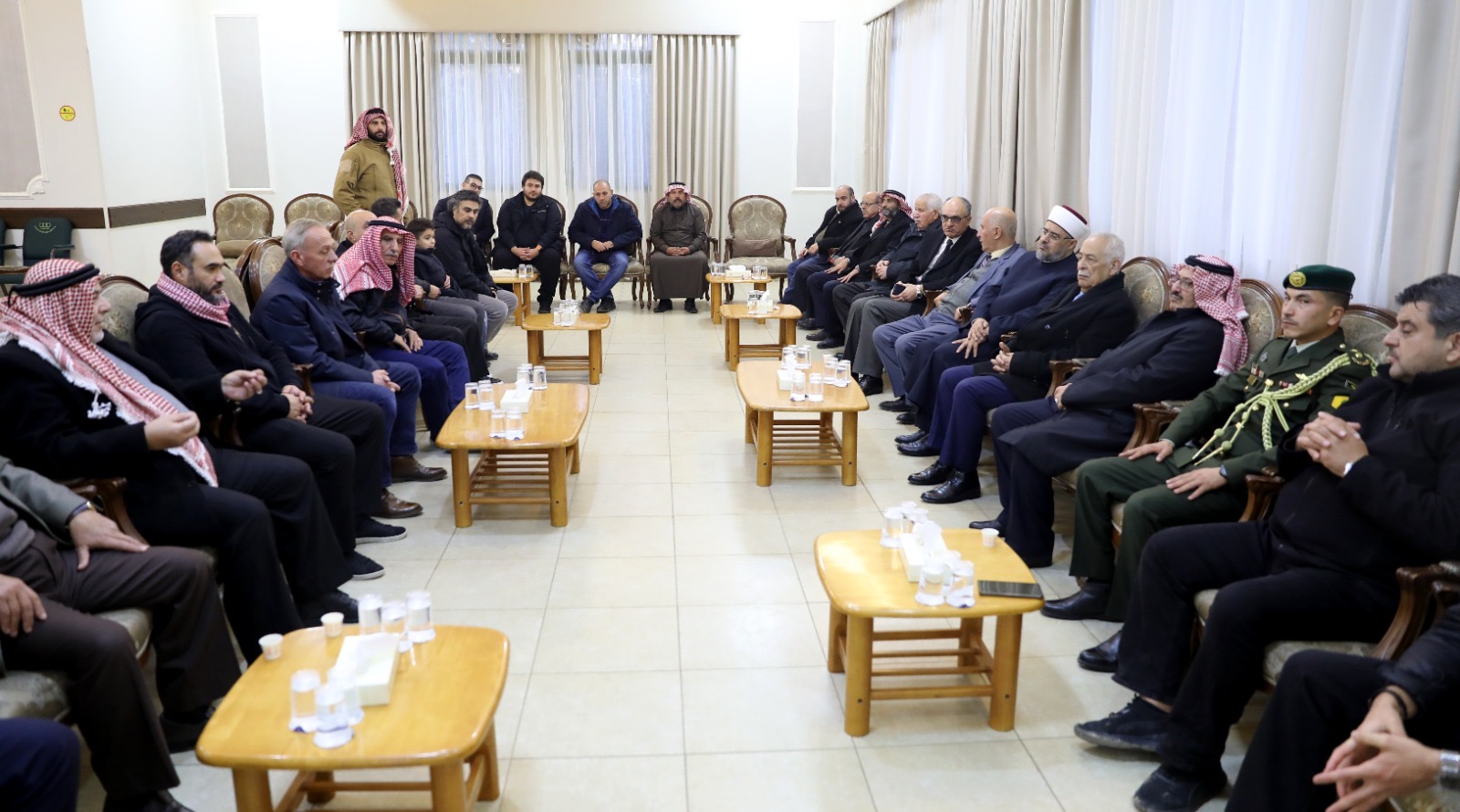 *مندوبا عن الملك وولي العهد.. العيسوي يعزي الأخرس والحسنات وطبيشات والخصاونة وصبحا*