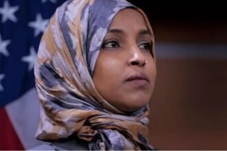 إلهان عمر تنتقد ماسك بعد منشوره عن الصوماليين في مينيسوتا
