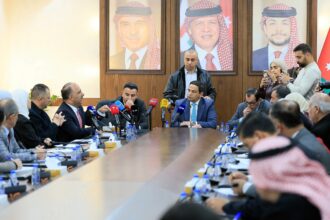 "الطاقة النيابية" تتابع ارتفاع فواتير الكهرباء والسعايدة يوضح اسباب الارتفاع