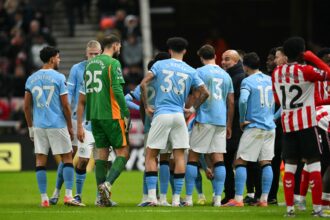 مانشستر سيتي يضخ 500 مليون يورو لتجديد صفوفه