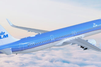 KLM تلغي رحلات ليلية إلى تل أبيب