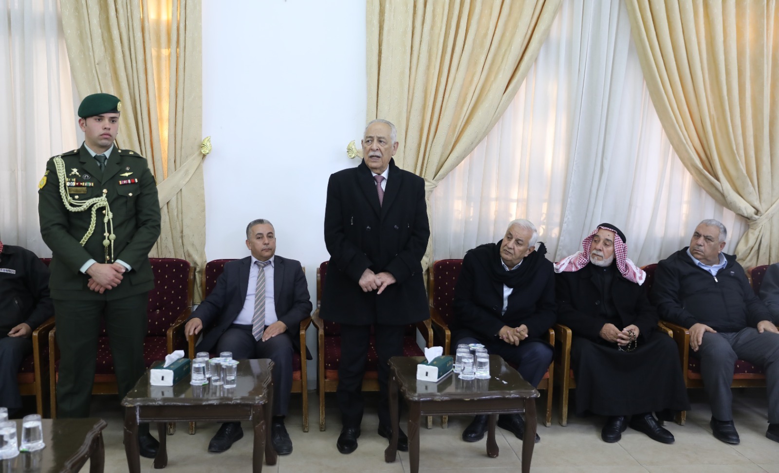 مندوبا عن الملك وولي العهد. العيسوي يعزي عشيرتي العمايرة والخرابشة