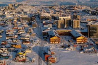 ترمب يهدد بفرض رسوم جمركية على الدول المعترضة على خطته لضم غرينلاند