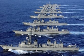 ترامب يحشد أسطولاً أميركياً تجاه إيران وسط تهديدات